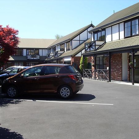 Tudor Court Motel Christchurch Dış mekan fotoğraf
