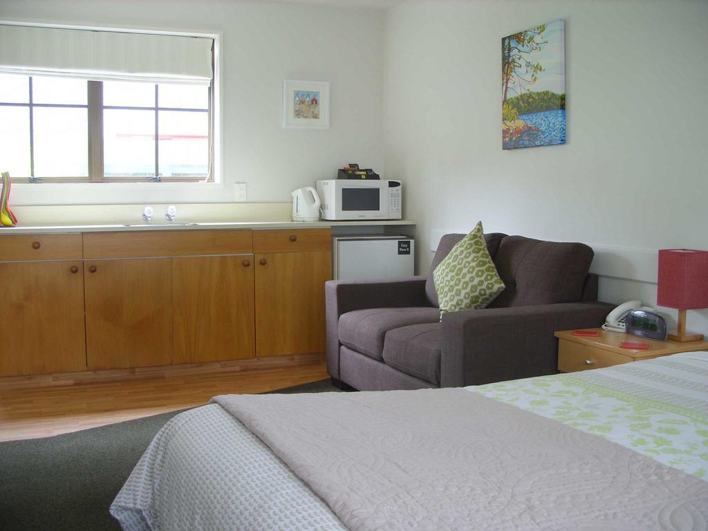 Tudor Court Motel Christchurch Dış mekan fotoğraf