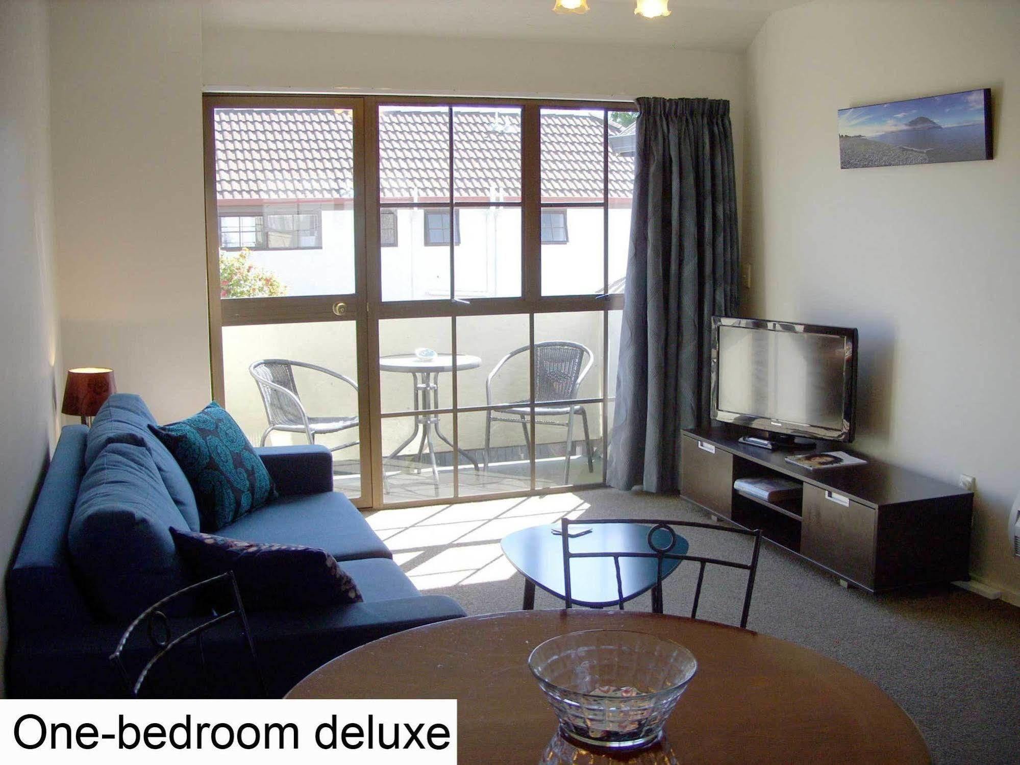 Tudor Court Motel Christchurch Dış mekan fotoğraf