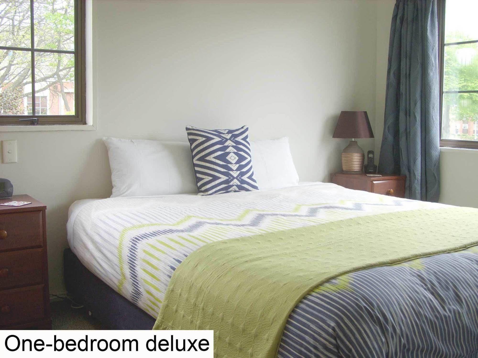 Tudor Court Motel Christchurch Dış mekan fotoğraf
